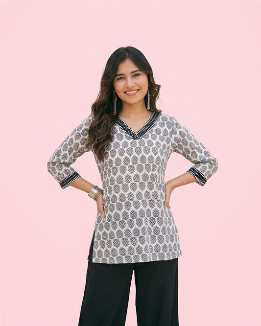 Stylish White Hand Block Print Cotton Kurti for Women – Daily & Casual Wear